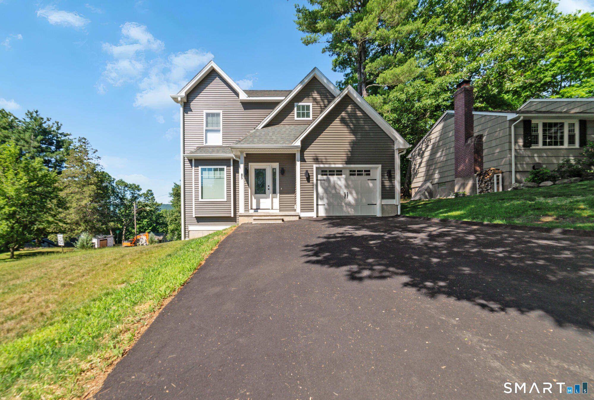 85 Vanderbilt Road Bristol, CT 06010 - Photo 1 of 34