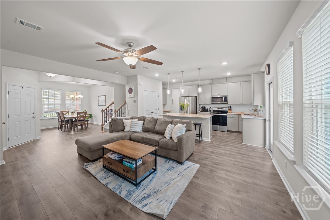 222 Benelli Drive Pooler, GA 31322 - Photo 8 of 70 Living Room