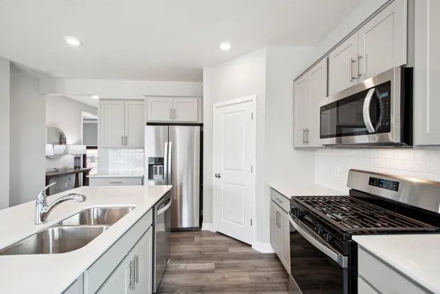 $469,990 | 1010 Goldenrod Trail, Waconia, MN 55387