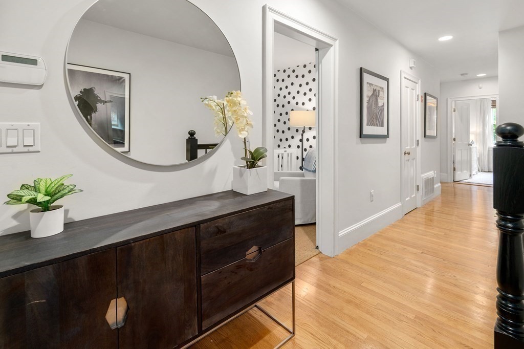 29 Upton Street, Unit 1 Boston, MA 02118 - Photo 14 of 18