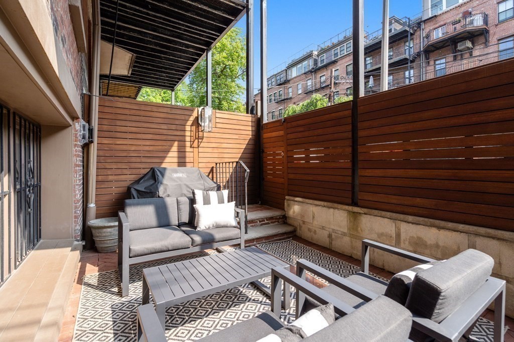 29 Upton Street, Unit 1 Boston, MA 02118 - Photo 16 of 18