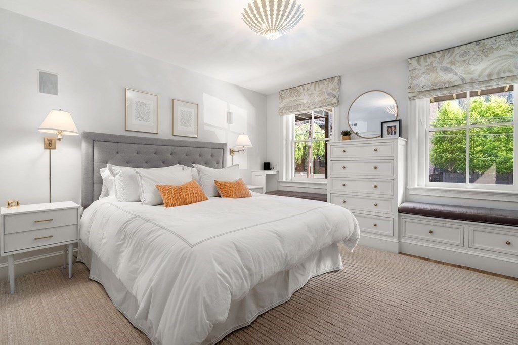 29 Upton Street, Unit 1 Boston, MA 02118 - Photo 5 of 18