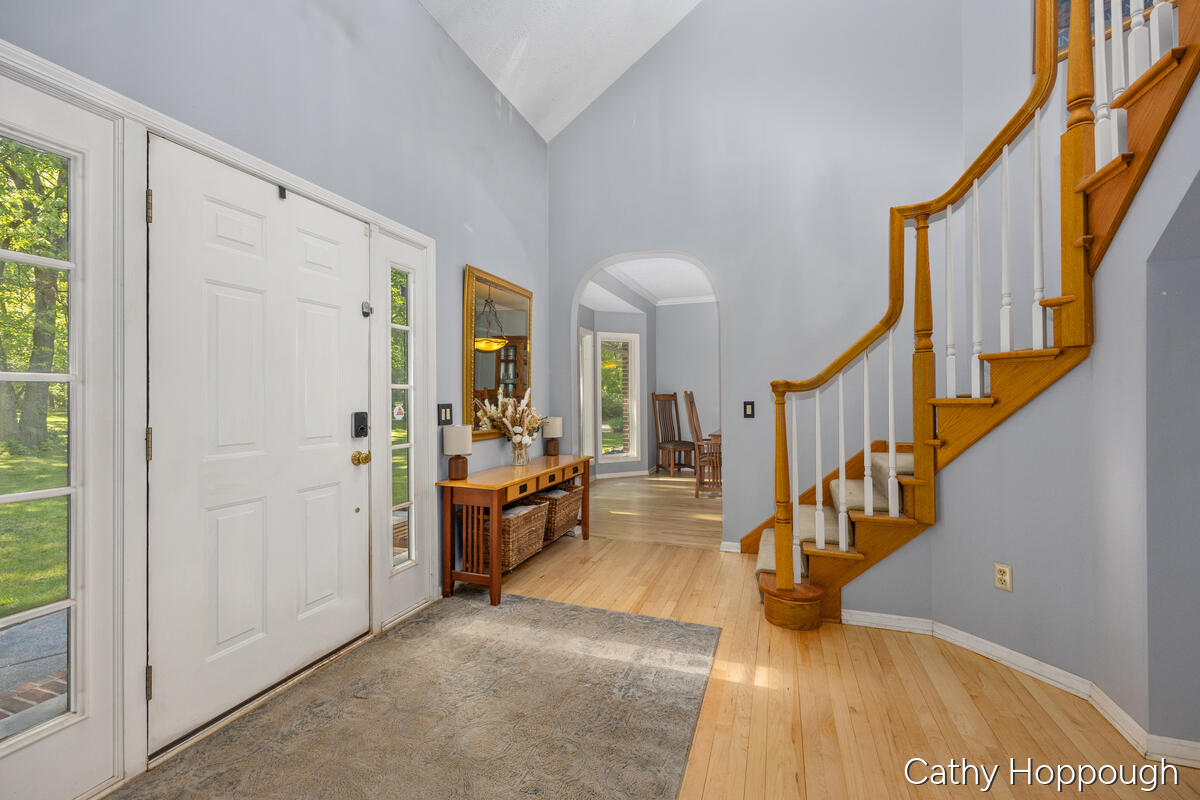 470 Caroline Street Ionia, MI 48846 - Photo 5 of 69 470-Caroline_005