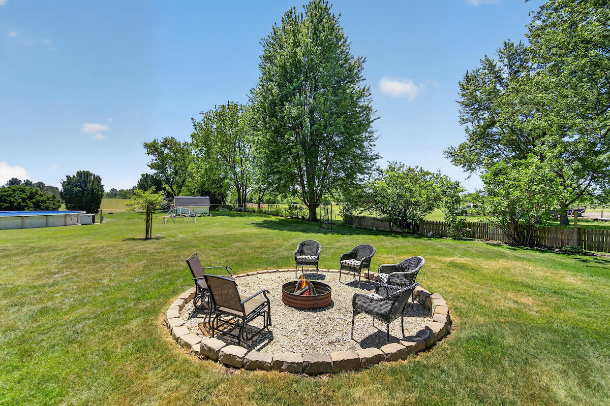4165 County Rd K Raymond, WI 53126 - Photo 33 of 47 Firepit