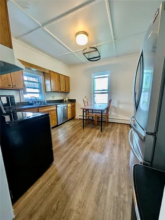 $3,600 | 18 Bedlow Avenue, Newport, RI 02840