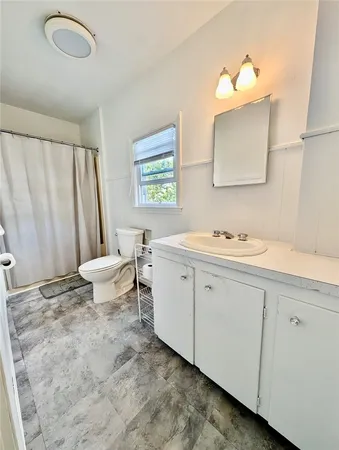 $3,600 | 18 Bedlow Avenue, Newport, RI 02840