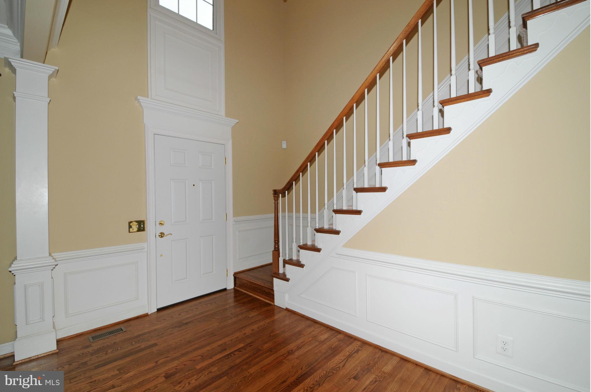 9731 Hidden Valley Road Vienna, VA 22181 - Photo 3 of 30 2 STORY ENTRY FOYER