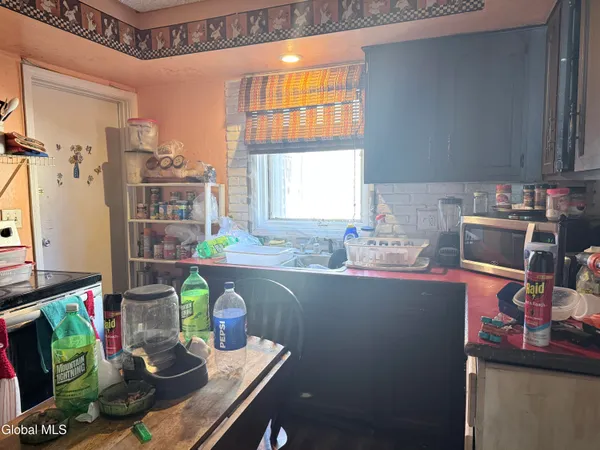 $199,900 | 50 Montgomery Street, Gloversville, NY 12078