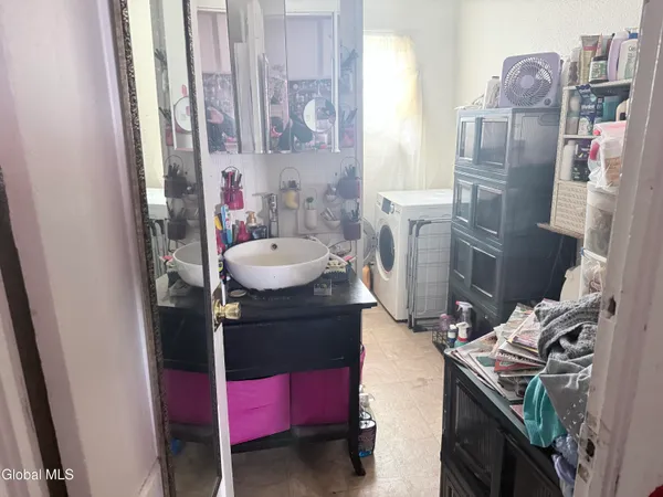 $199,900 | 50 Montgomery Street, Gloversville, NY 12078