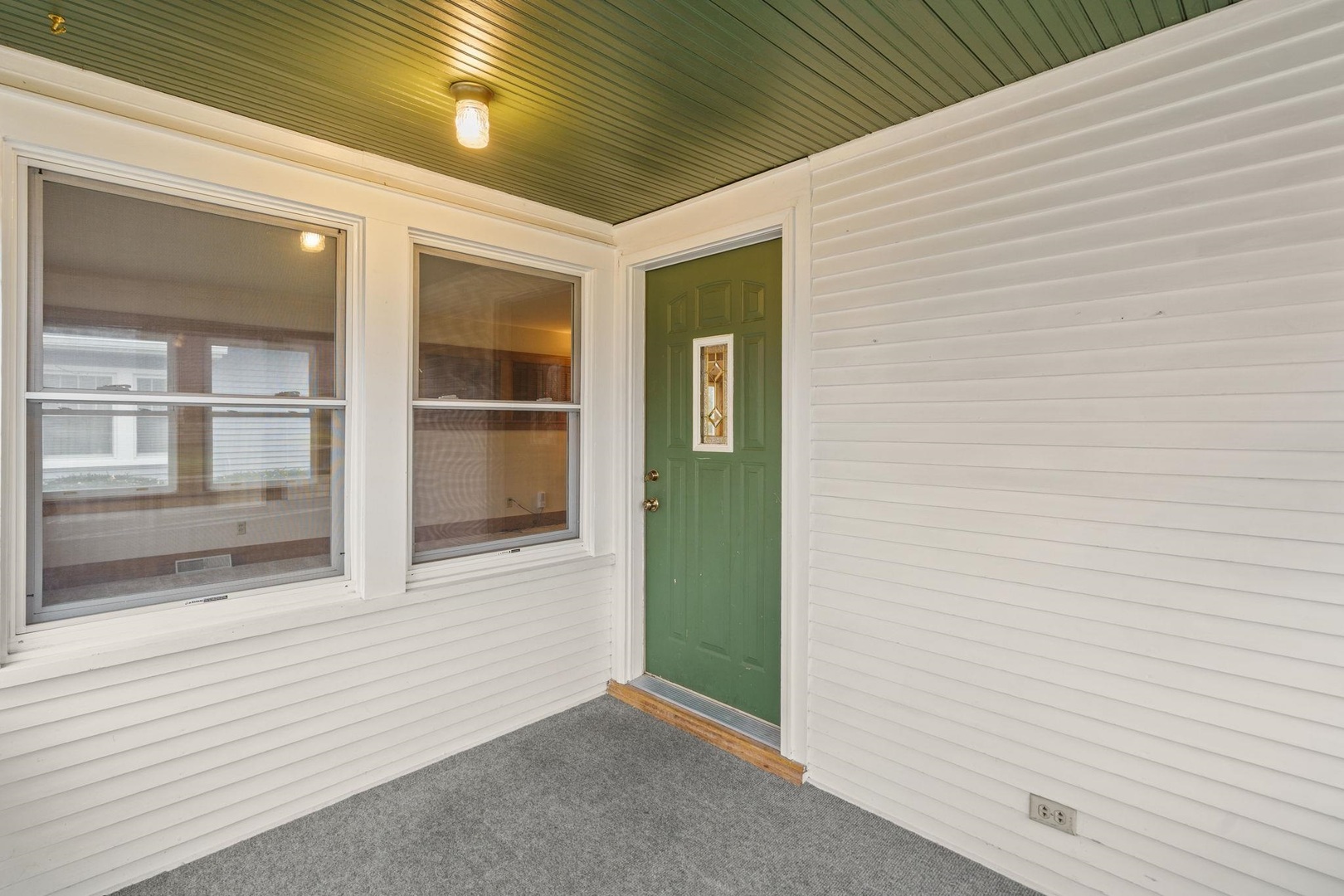 2327 6th Street Moline, IL 61265 - Photo 5 of 22 a view of an empty room