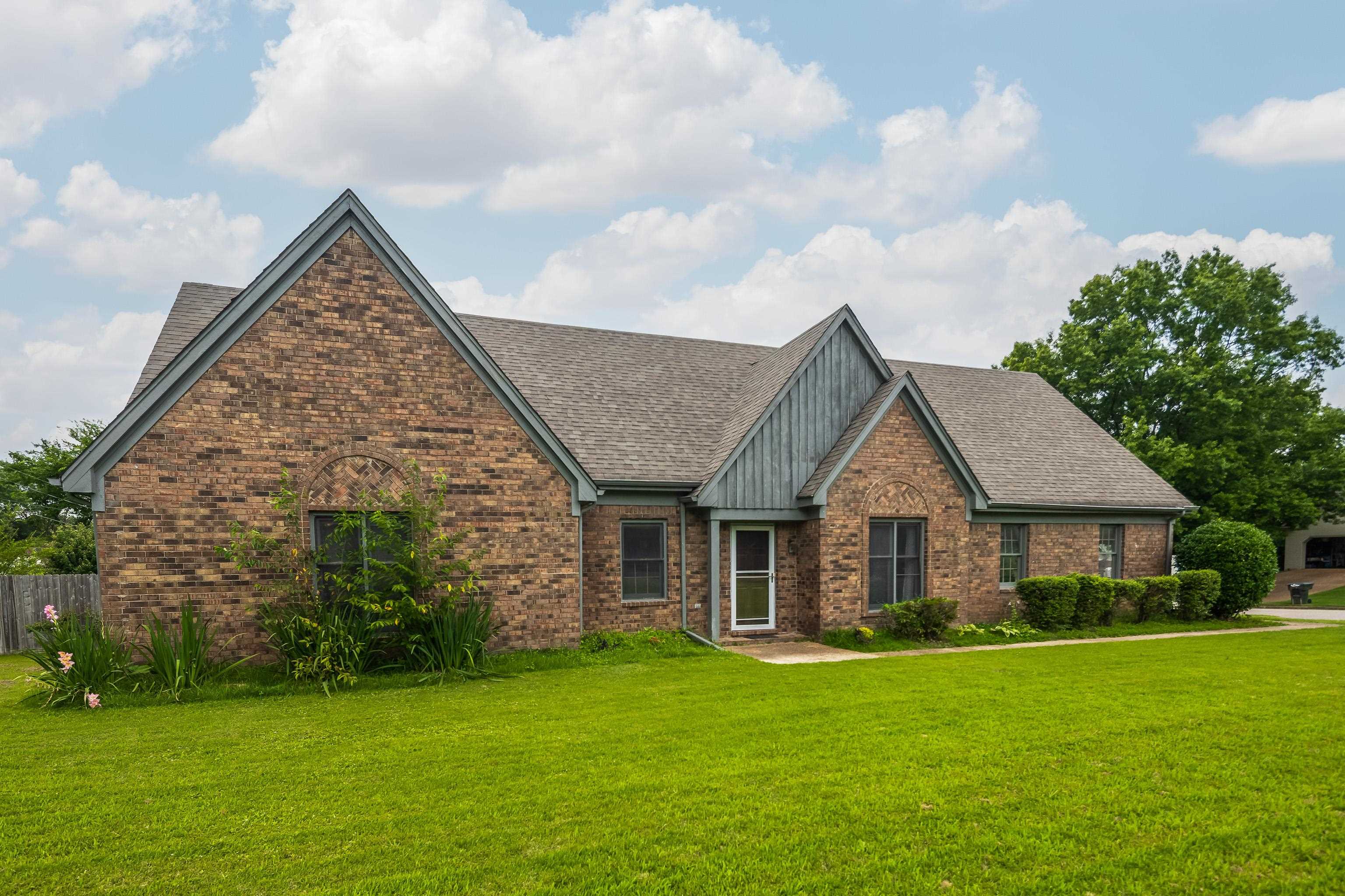 675 South Collierville Arlington Road Collierville, TN 38017 - Photo 3 of 27 Gallery Image 3