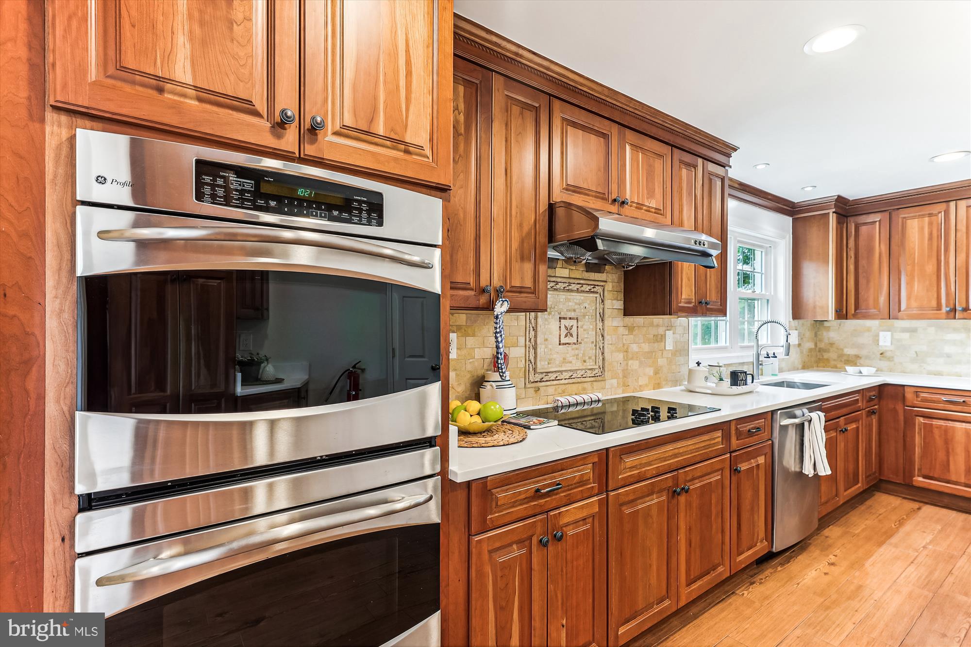 8500 Fox Run Potomac, MD 20854 - Photo 14 of 61 Kitchen