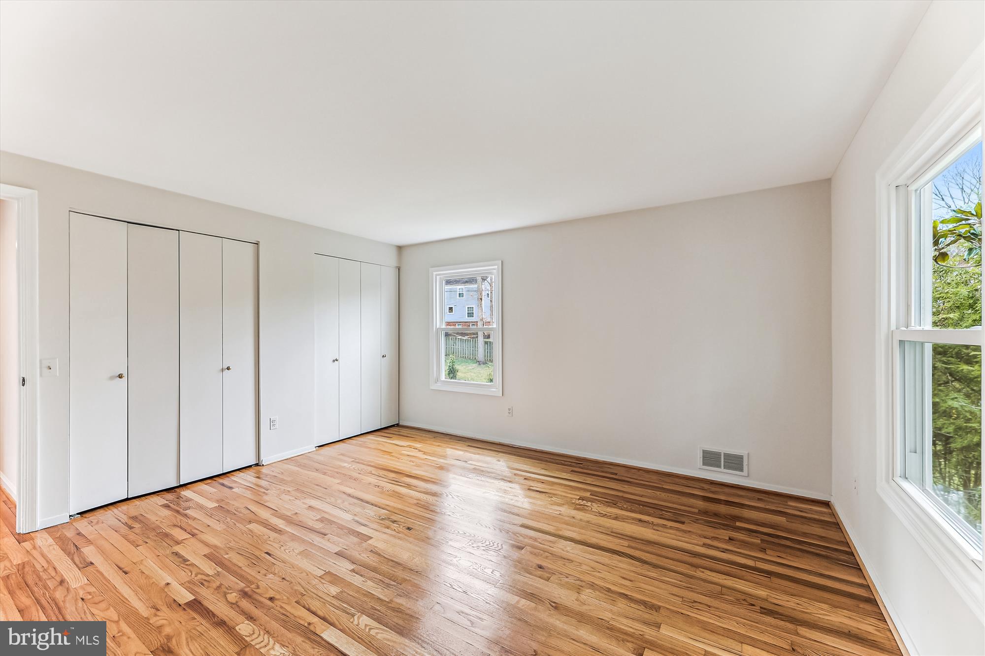 8500 Fox Run Potomac, MD 20854 - Photo 32 of 61 Bedroom 4