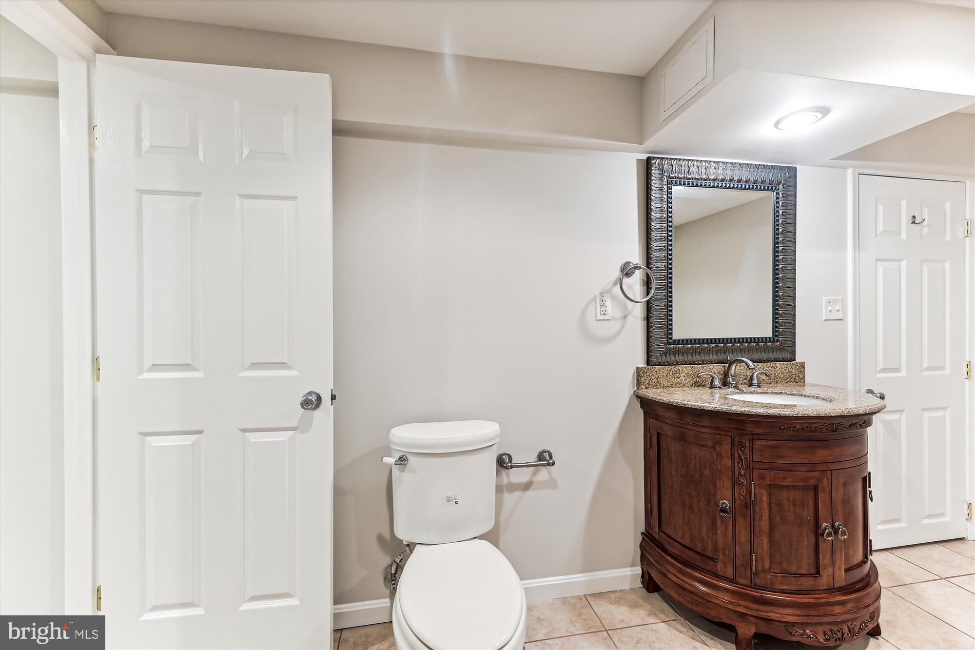 8500 Fox Run Potomac, MD 20854 - Photo 39 of 61 Bathroom 2