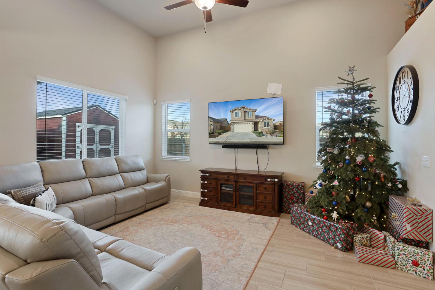 2905 Zinnia Way Lodi, CA 95242 - Photo 6 of 47 a living room with furniture and a christmas tree