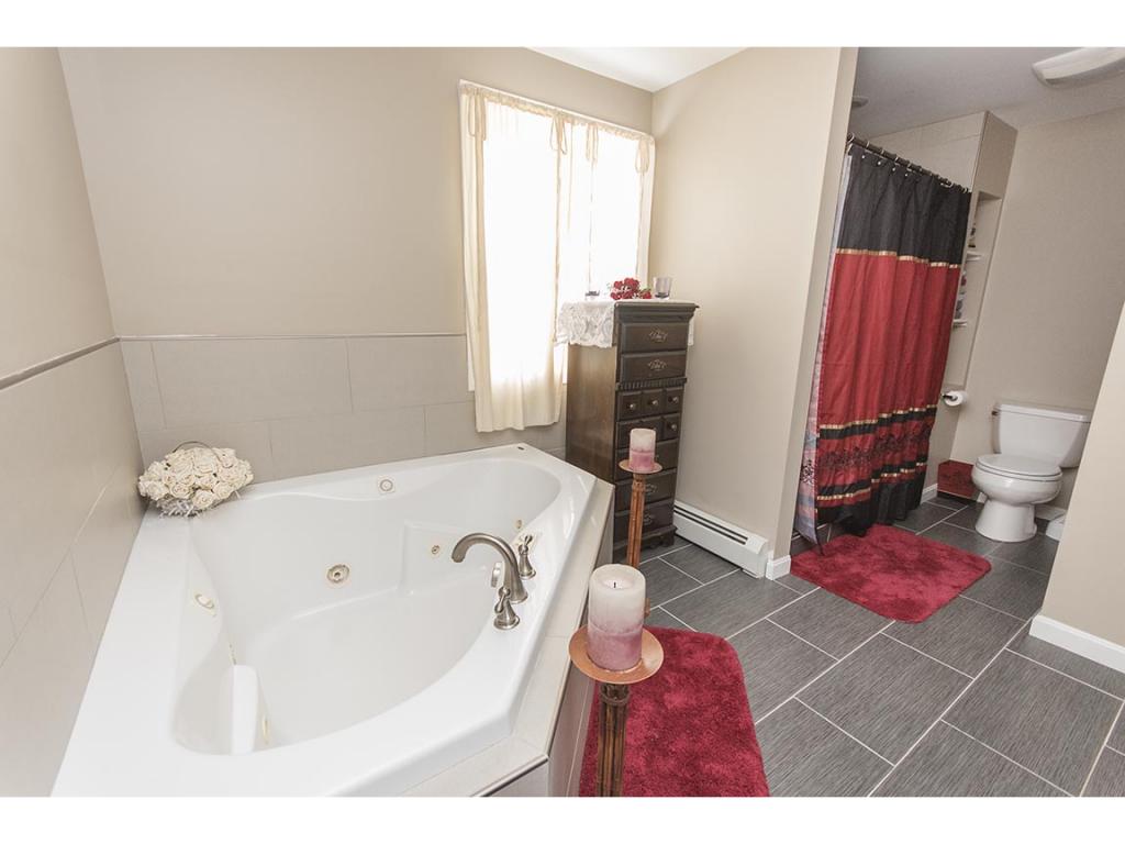 16 Phillipswood Road Sandown, NH 03873 - Photo 11 of 34