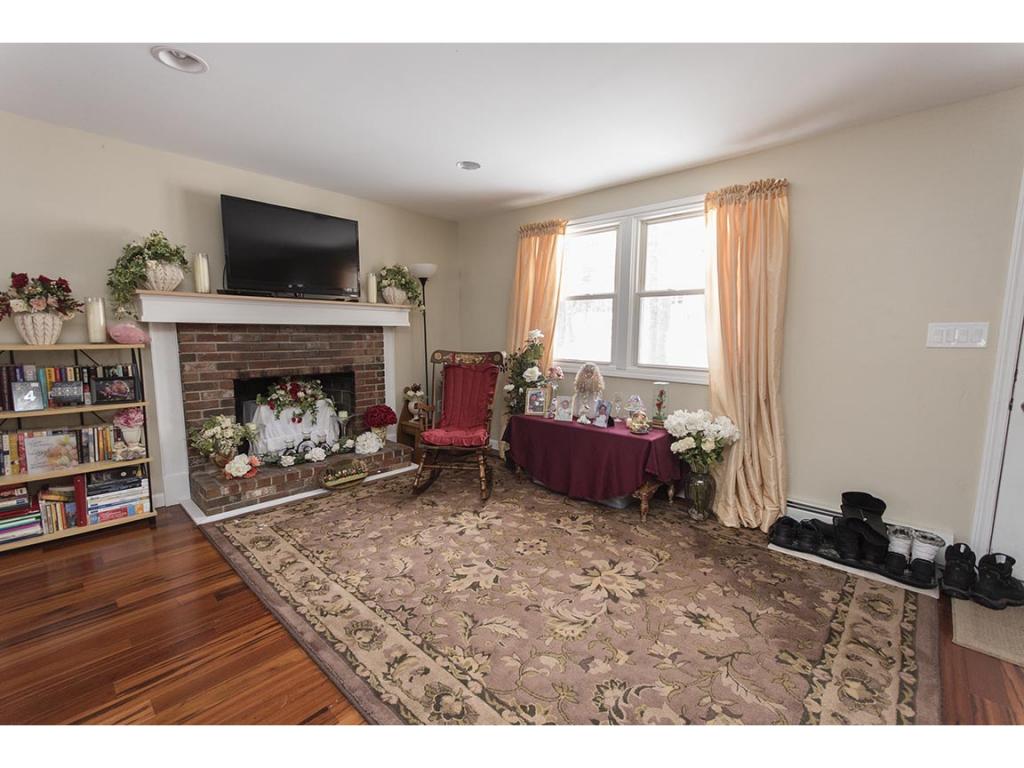 16 Phillipswood Road Sandown, NH 03873 - Photo 6 of 34