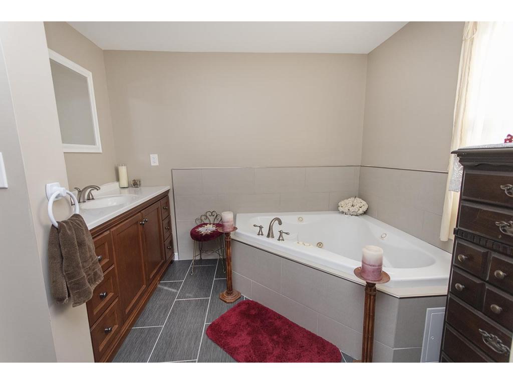 16 Phillipswood Road Sandown, NH 03873 - Photo 10 of 34