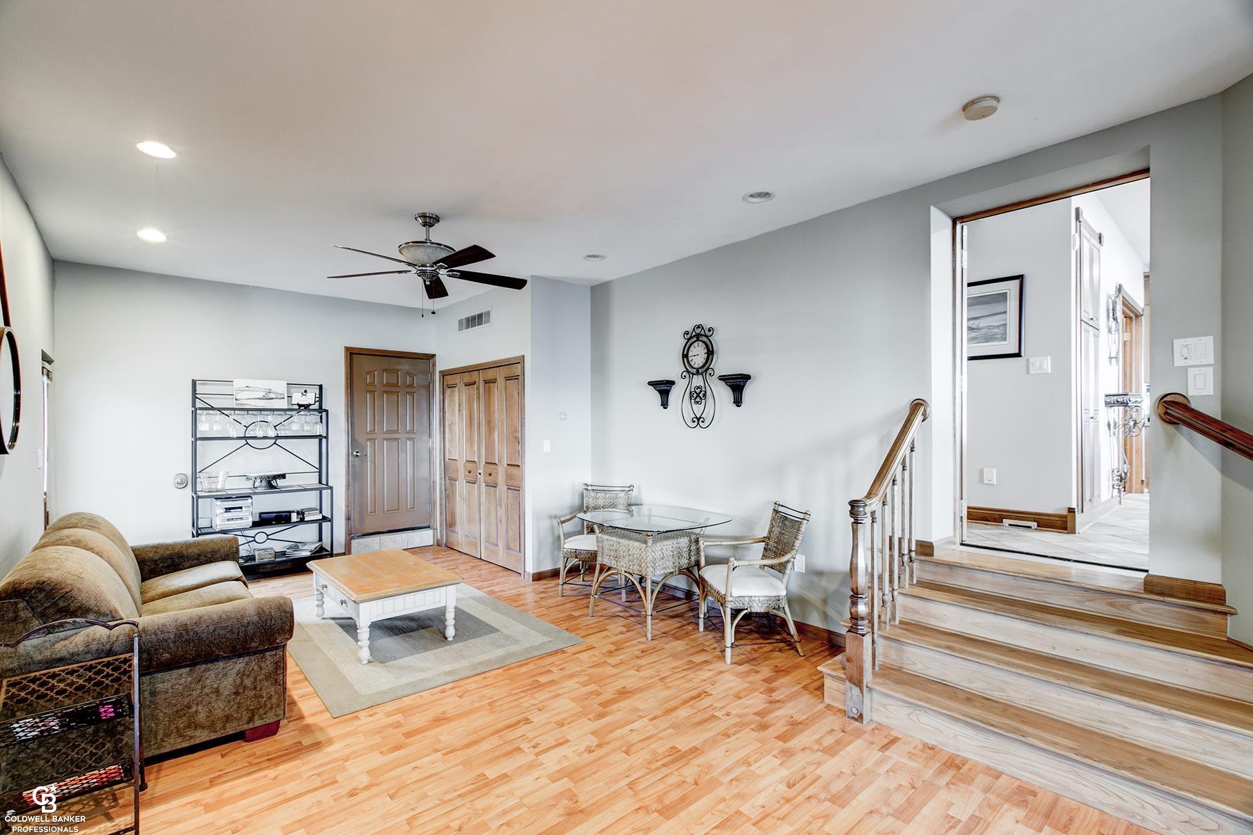 3864 North Lakeshore Road Deckerville, MI 48427 - Photo 20 of 88 50107318-19.JPG