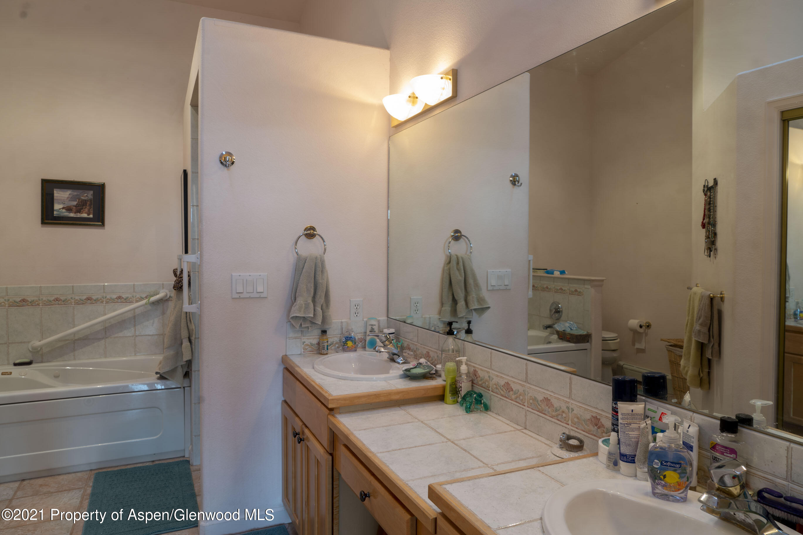 228 South Ridge Court Parachute, CO 81635 - Photo 8 of 20 Bathroom upstairs
