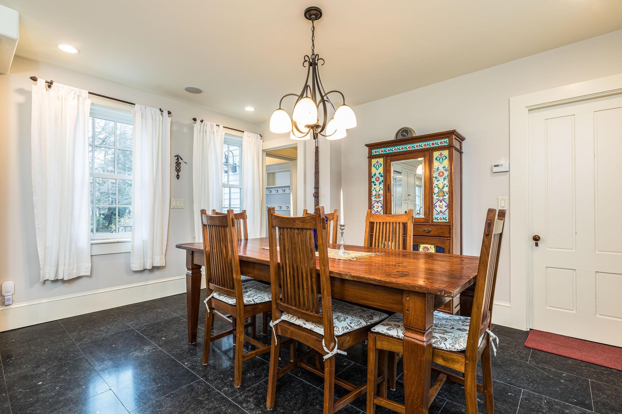 69 Court Street Exeter, NH 03833 - Photo 11 of 46