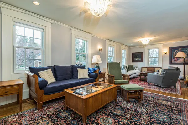 $7,500 | 69 Court Street, Exeter, NH 03833