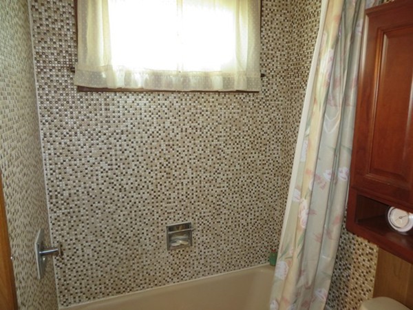 126 Shelburne Road Greenfield, MA 01301 - Photo 14 of 17 Gallery Image 14
