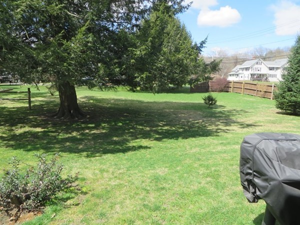 126 Shelburne Road Greenfield, MA 01301 - Photo 5 of 17 Gallery Image 5