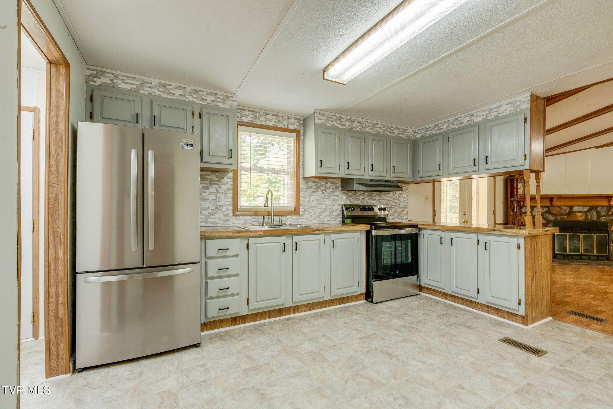 1447 Clawson Road Jonesville, VA 24263 - Photo 10 of 43 009