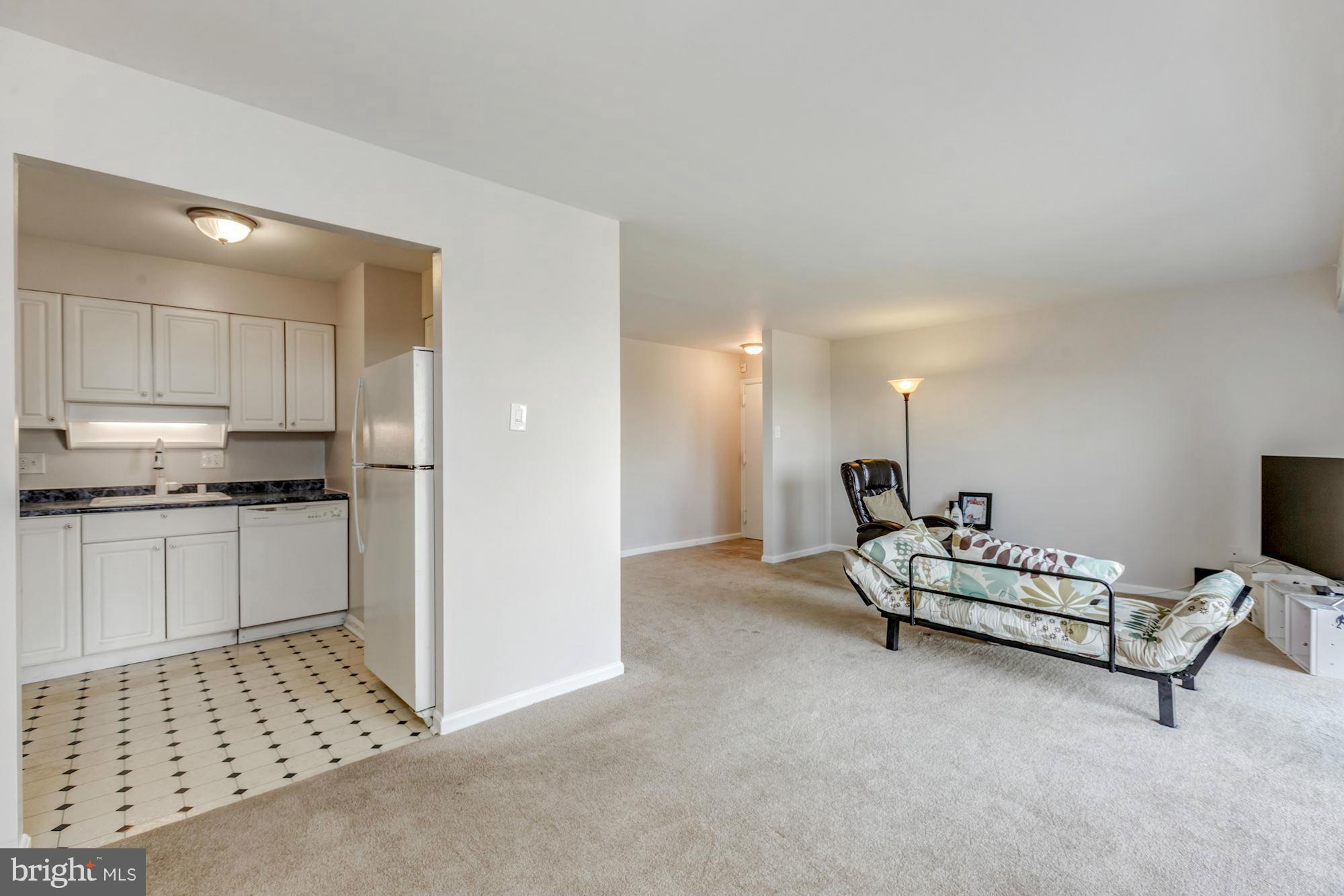 6147 Edsall Road, Unit J Alexandria, VA 22304 - Photo 5 of 20 Interior (General)