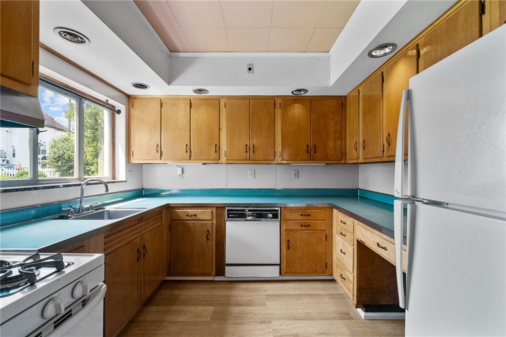 1306 Ridge Avenue, Unit 1 Coraopolis, PA 15108 - Photo 10 of 20