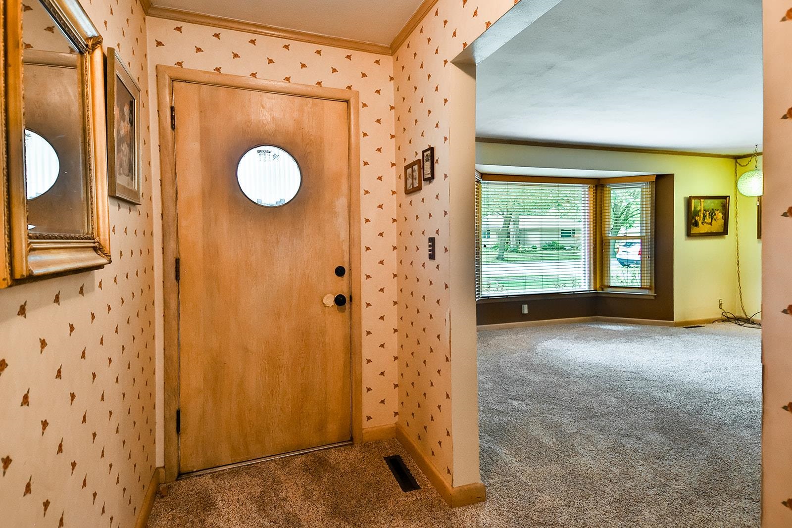 2512 Guilford Road Rockford, IL 61107 - Photo 18 of 29 Gallery Image 18