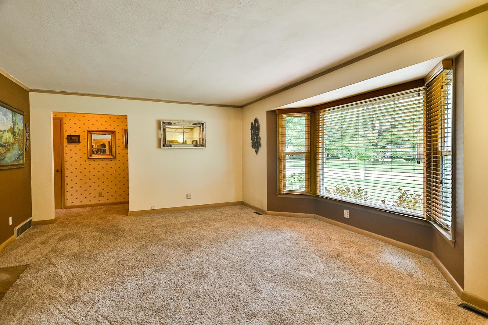 2512 Guilford Road Rockford, IL 61107 - Photo 21 of 29 Gallery Image 21
