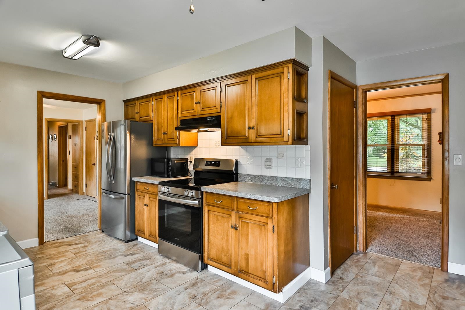 2512 Guilford Road Rockford, IL 61107 - Photo 6 of 29 Gallery Image 6