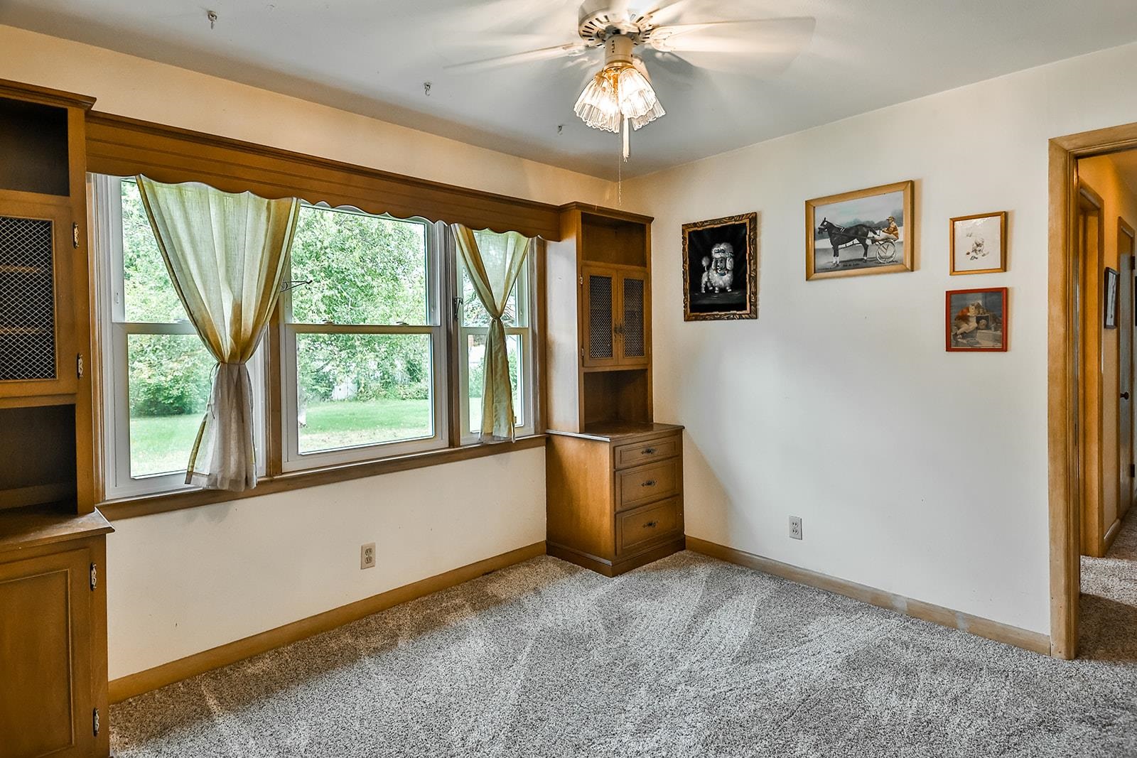 2512 Guilford Road Rockford, IL 61107 - Photo 8 of 29 Gallery Image 8