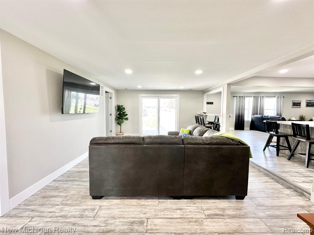 12293 Torrey Road Fenton, MI 48430 - Photo 22 of 40 Gallery Image 22