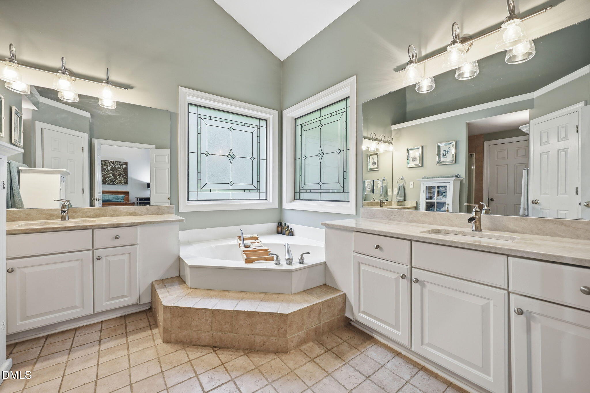 1008 Old Meetinghouse Way Raleigh, NC 27615 - Photo 23 of 79