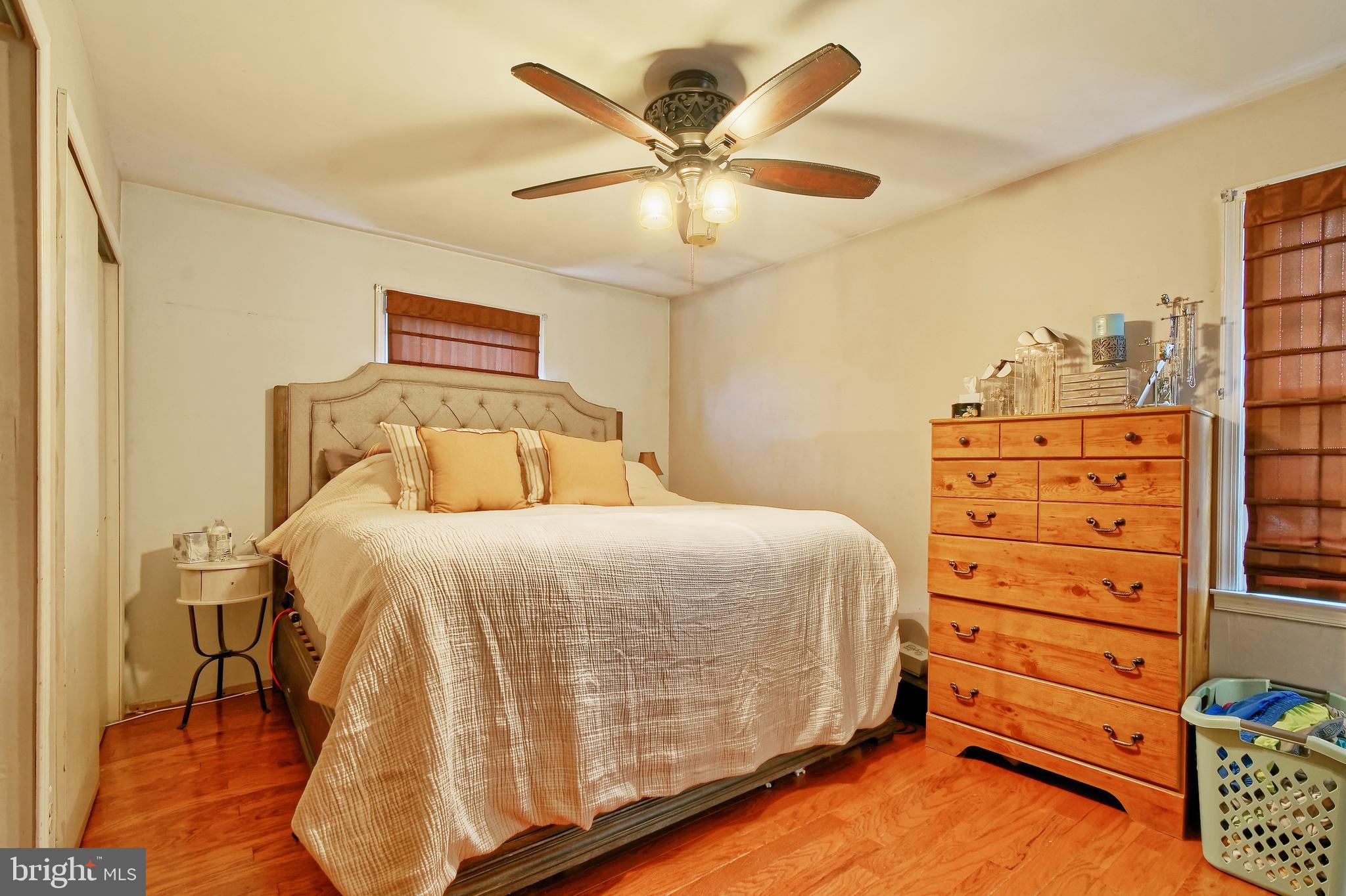 104 Hampton Court Sicklerville, NJ 08081 - Photo 12 of 26