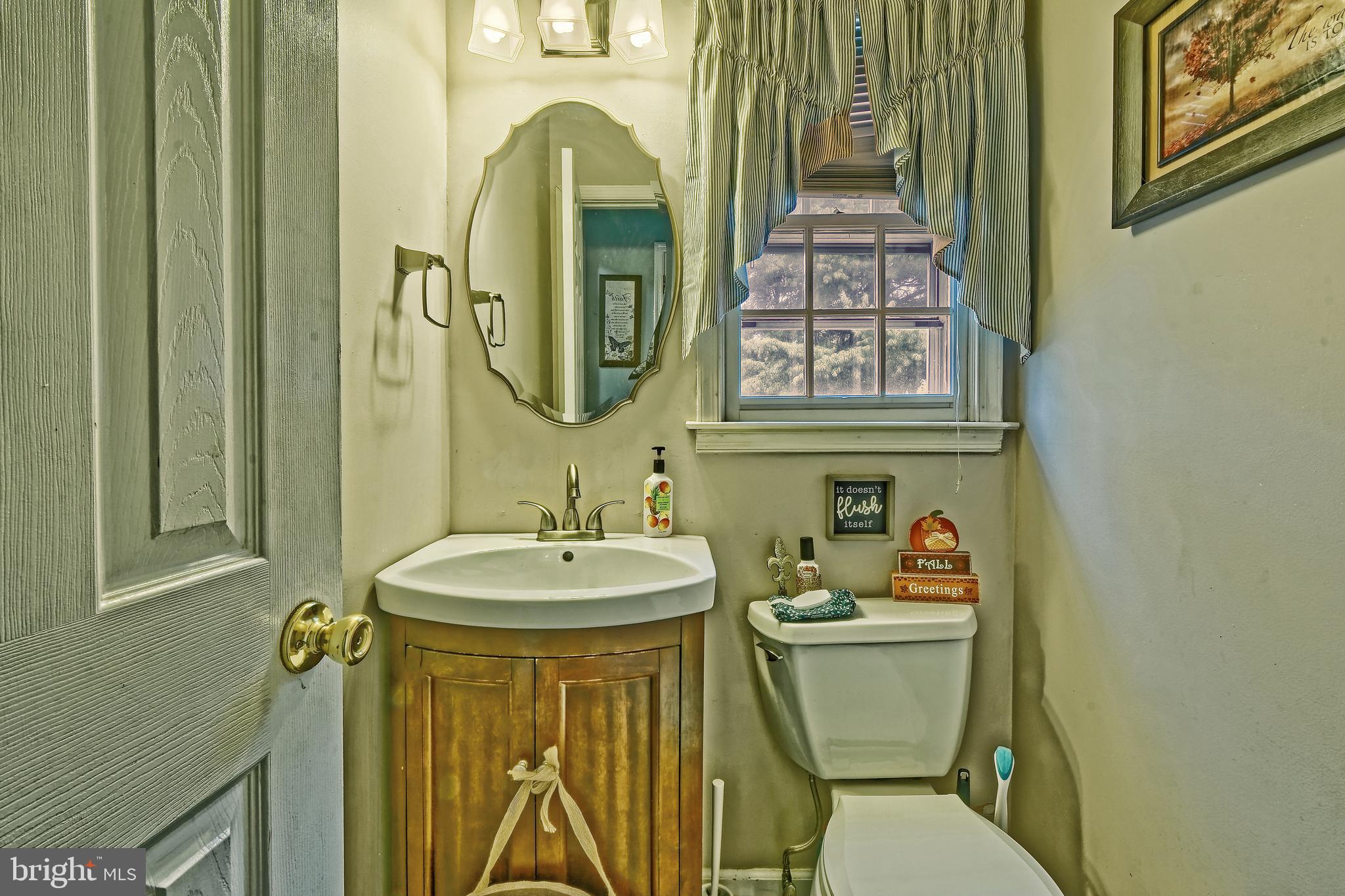 104 Hampton Court Sicklerville, NJ 08081 - Photo 18 of 26