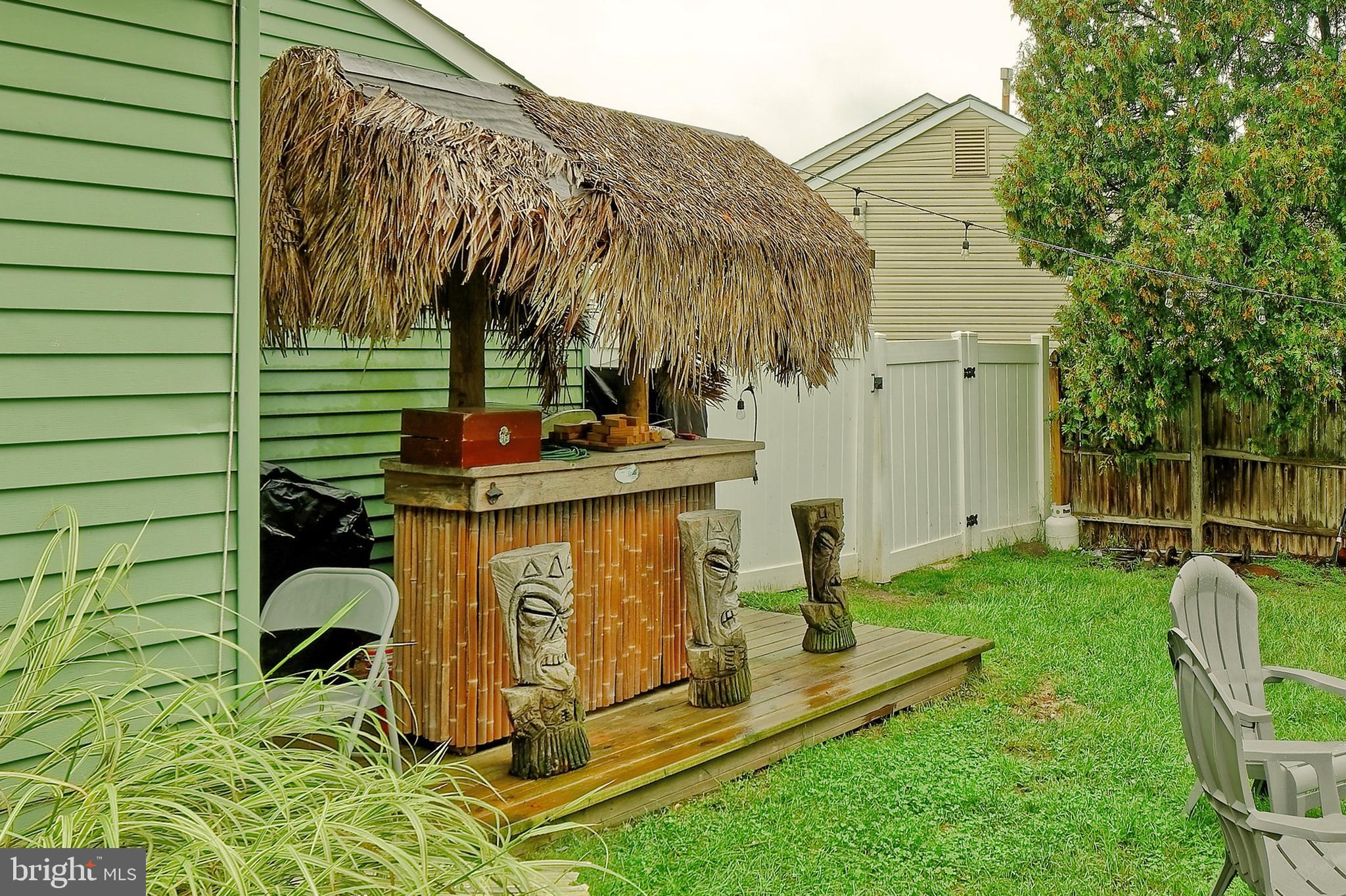 104 Hampton Court Sicklerville, NJ 08081 - Photo 22 of 26 Tiki Bar!