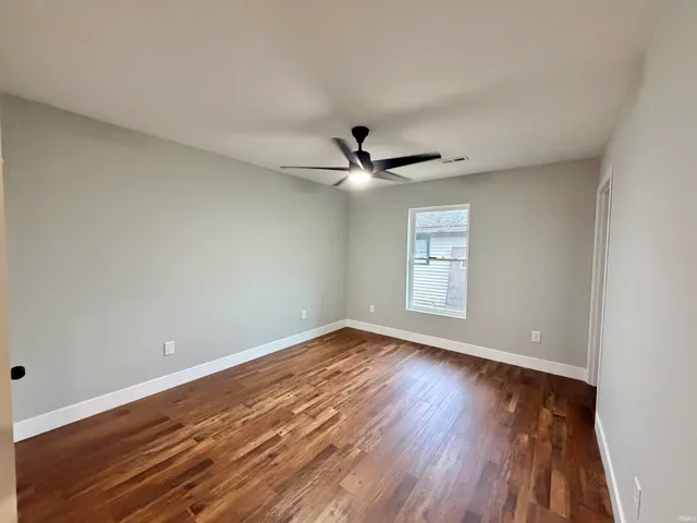 $187,900 | 559 Northwest 3rd Street, Linton, IN 47441