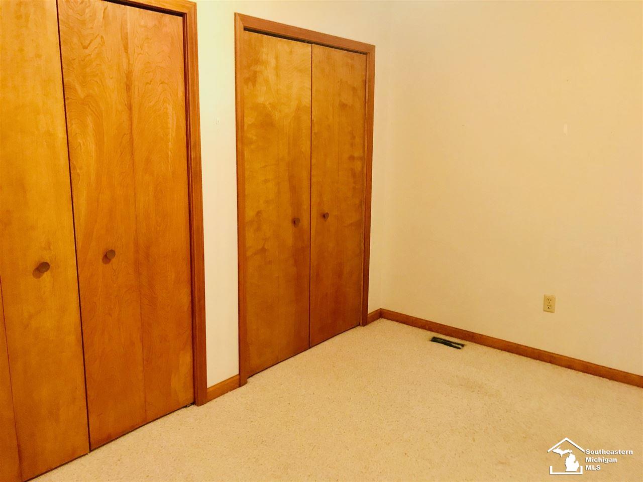 16626 Cone Road Milan, MI 48160 - Photo 10 of 18 Closets