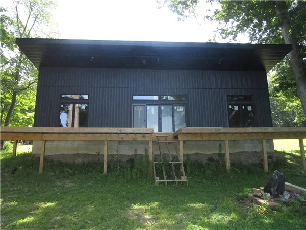 $300,000 | 41 Kingfisher Drive, Tower Hill, IL 62571