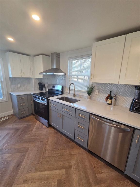 35 Wright Street Stoneham, MA 02180 - Photo 8 of 31