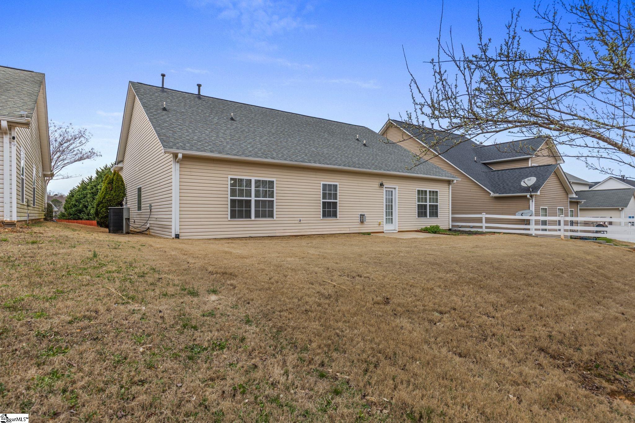 704 Center Road Taylors, SC 29687 - Photo 31 of 36