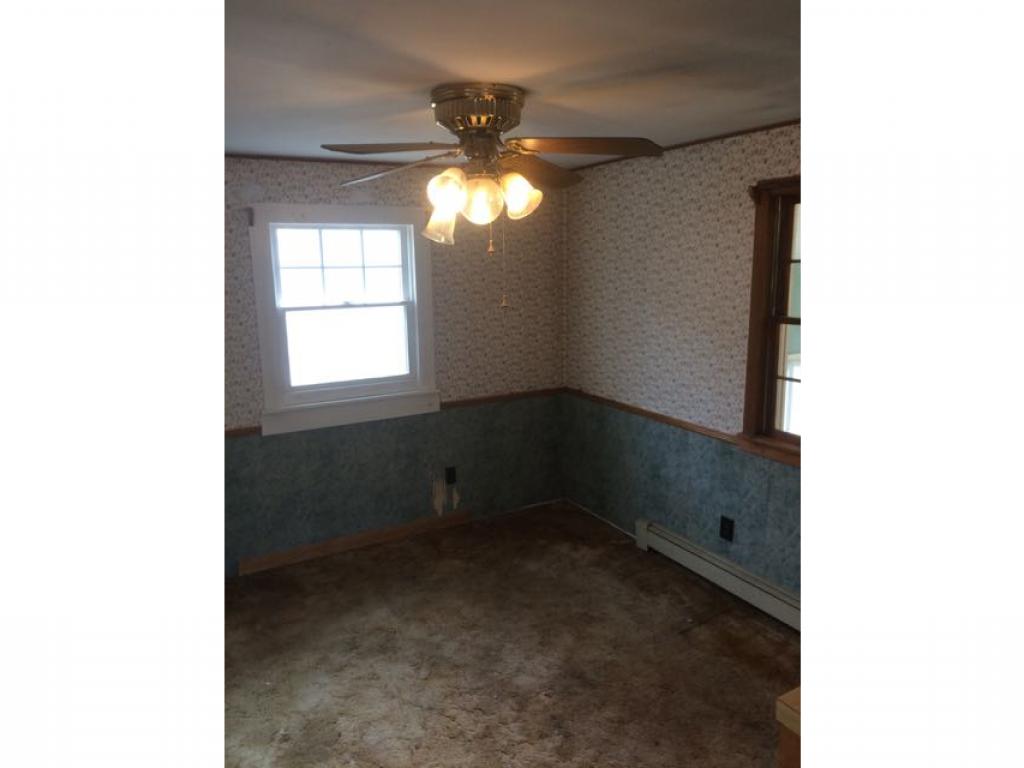 8 Old Center Road Deerfield, NH 03037 - Photo 4 of 9