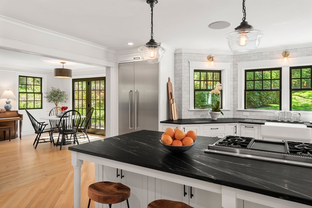 153 Ridgeway Road Weston, MA 02493 - Photo 9 of 42 Gallery Image 9