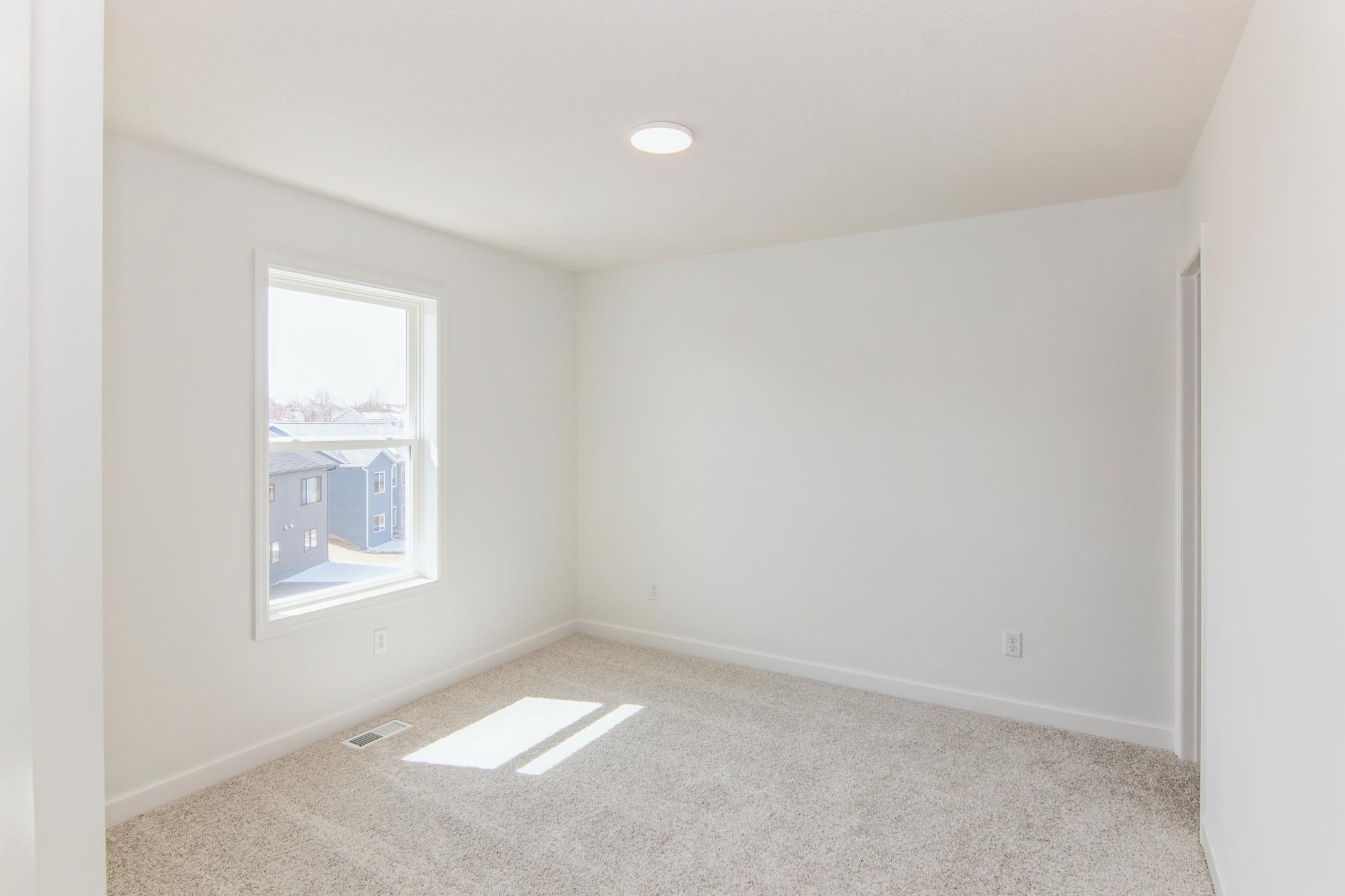 914 Milborne Lane Northwest Rochester, MN 55901 - Photo 14 of 44