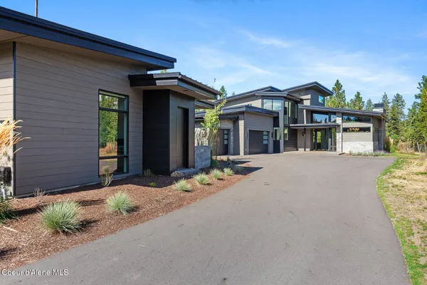 $6,200,000 | 2661 East Lower Pasture Road, Harrison, ID 83833