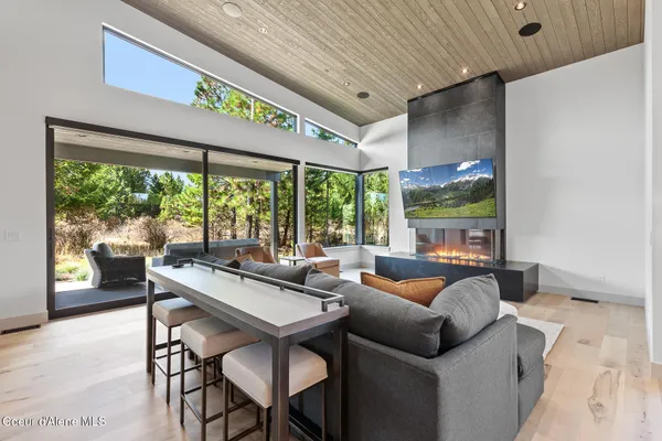 $6,200,000 | 2661 East Lower Pasture Road, Harrison, ID 83833